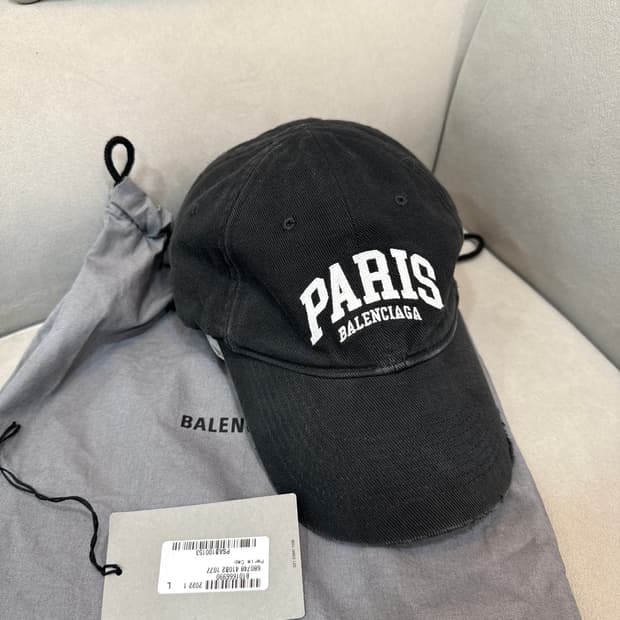 발렌시아가 파리스 시티 볼캡 