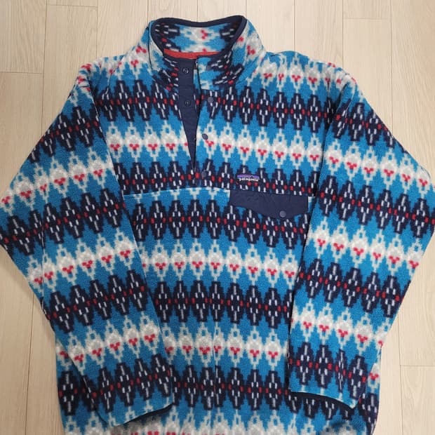 [L] <상태최상> 파타고니아 신칠라 헤비웨이트 아즈텍패턴