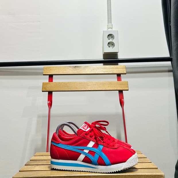 230) 오니츠카타이거 운동화 여성 여자 신발 코르쉐어 레드