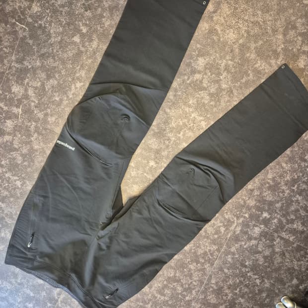 파타고니아 남성용 M사이즈 블랙 팬츠입니다
