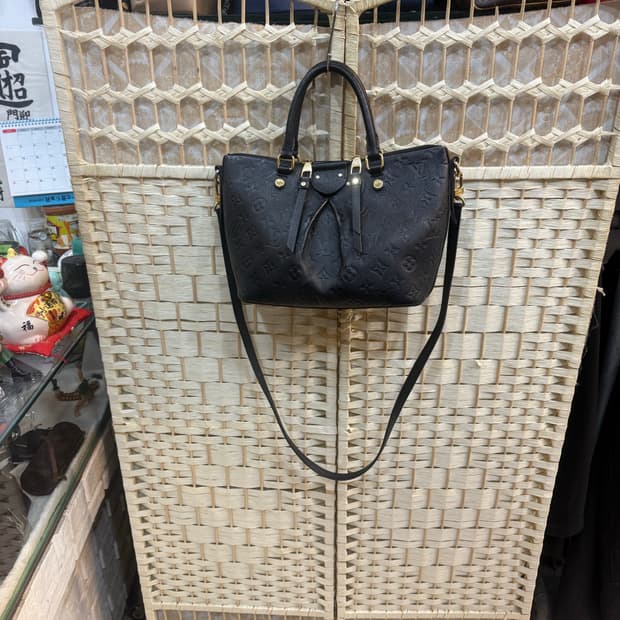 정품 루이비통 앙프렝뜨 마자린 2way백 팝니다