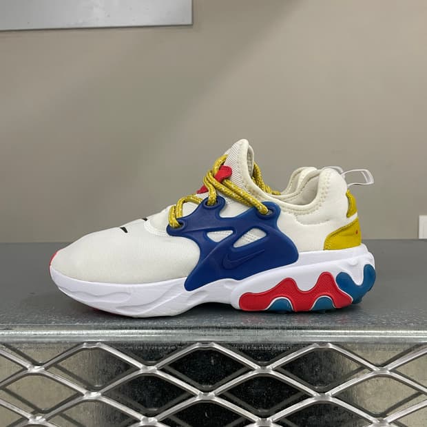 나이키 리액트 프레스토 화이트 240