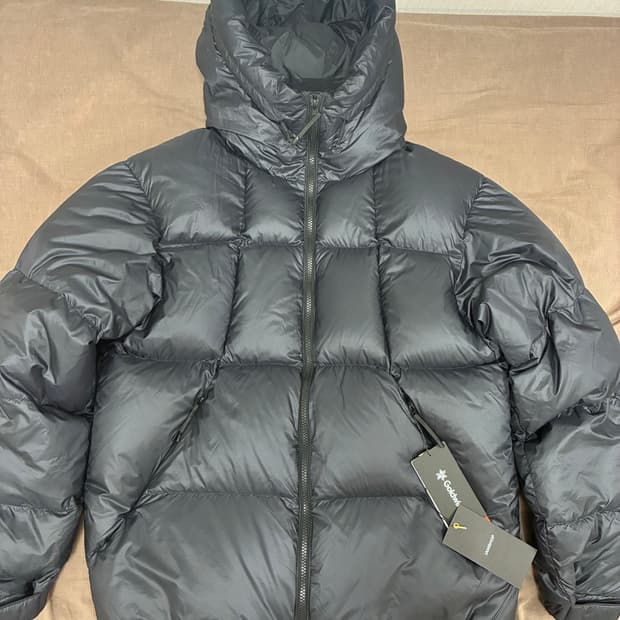 골드윈 퍼텍스 퀀텀 블랙 4사이즈 새상품 판매합니다