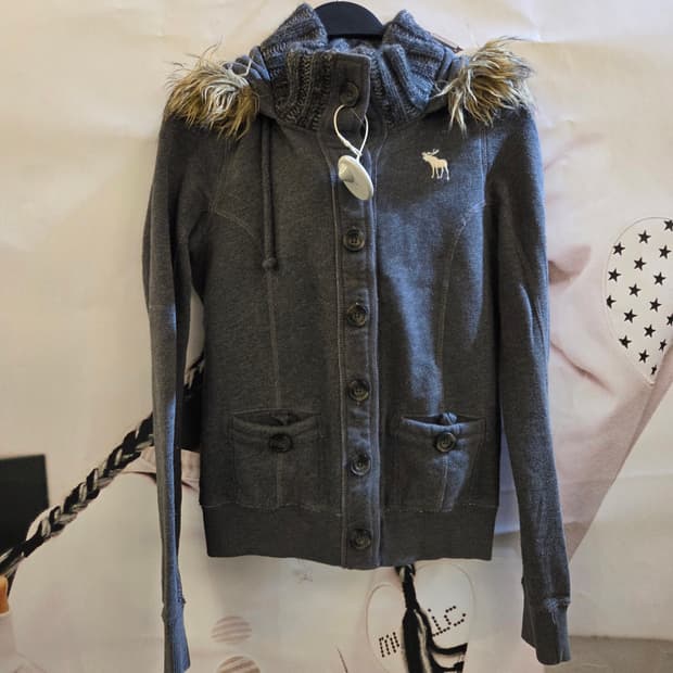 아베크롬비 그레이 울프죠집업💯