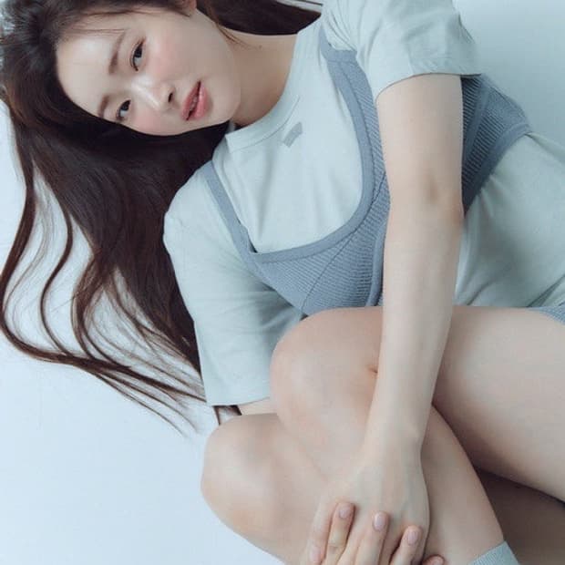 그로브x차정원 23ss 뷔스티에 셋업