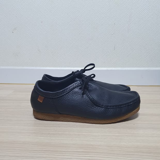 클락스 샤크레런 모카슈즈 285