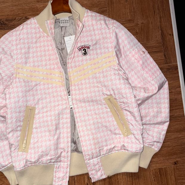 아디다스 타탄체크 투웨이 패딩