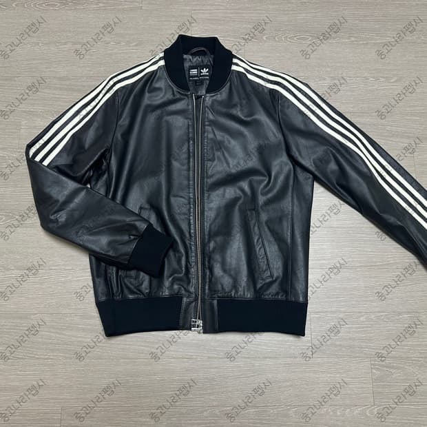 아디다스 퍼렐윌리엄스 가죽 트랙탑