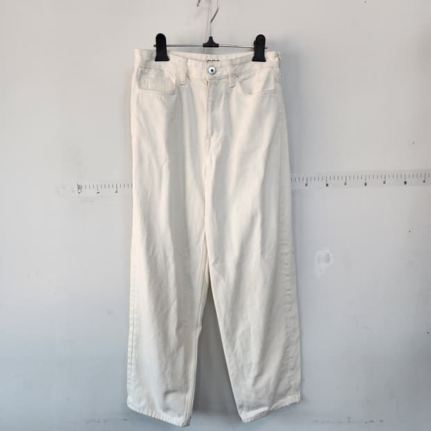 코스 아이보리 와이드 데님 팬츠