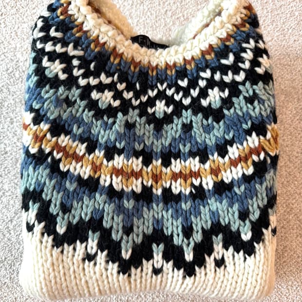 Nordic sweater (M)