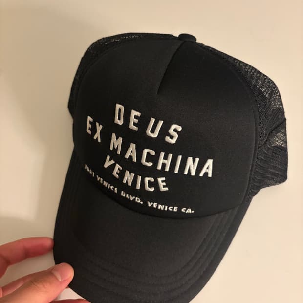 데우스 베니스 트러커캡