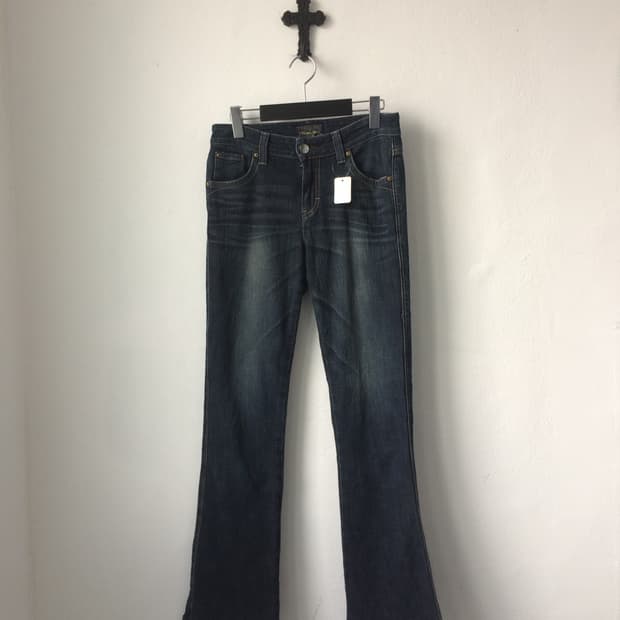 Washing denim pants