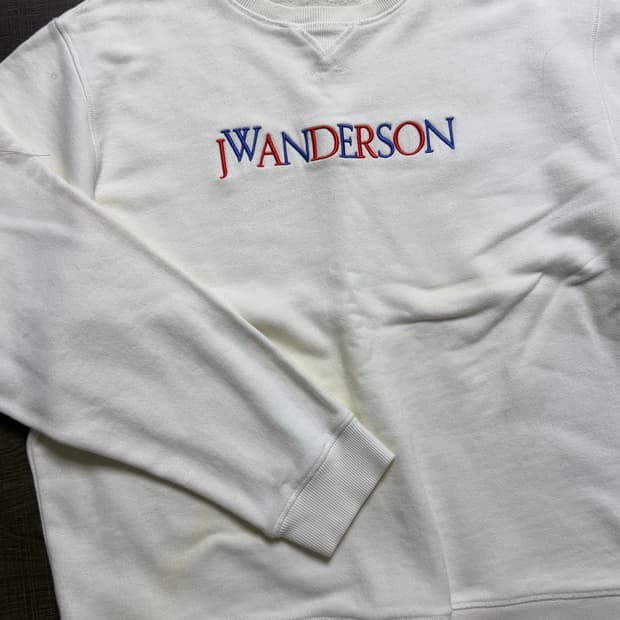 Jw앤더슨 무지개 맨투맨 L