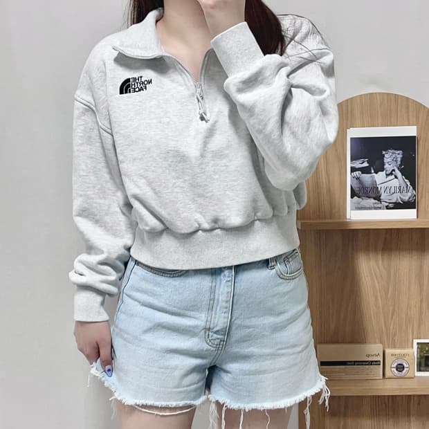 [정품] 노스페이스 그레이 투로고 크롭 반집업 [ WL/92 ]
