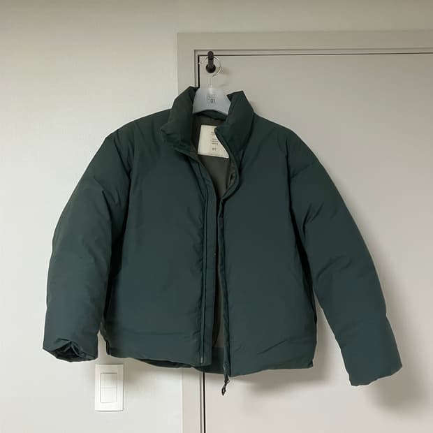 어나더오피스 스노우맨 다운 자켓 1사이즈 Deep Forest