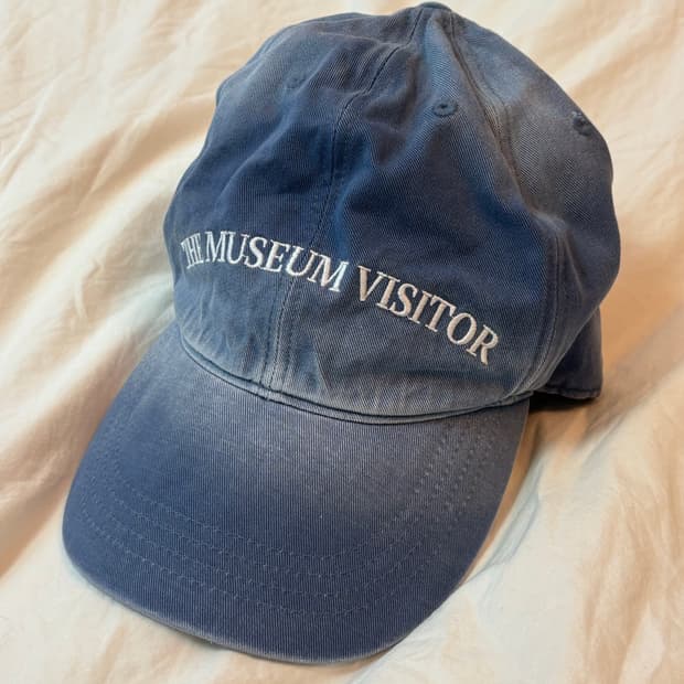 더 뮤지엄 비지터 볼캡 데님 