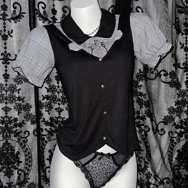 black checkered ribbon blouse