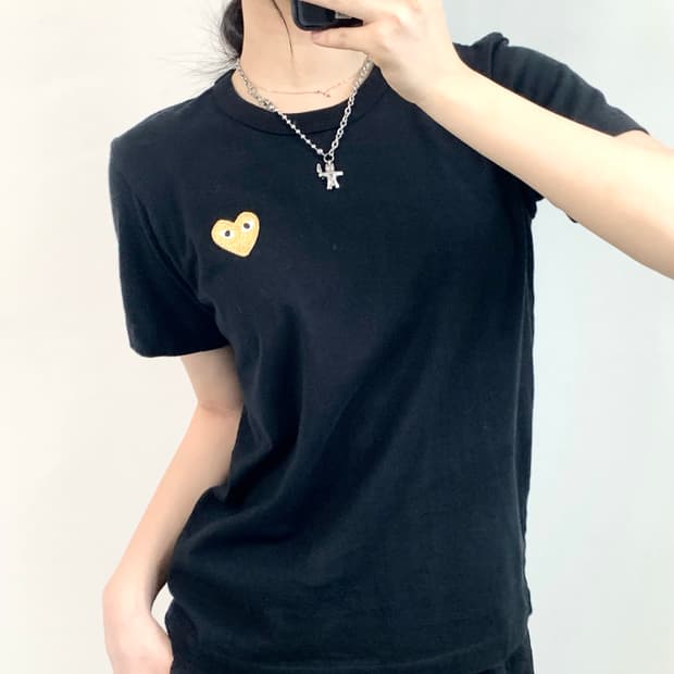 CommedesGarcons 꼼데가르송 블랙 하트와펜 티셔츠