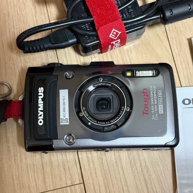 올림푸스 Tough TG-1 방수 카메라