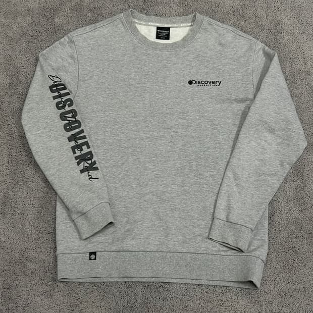 (90) 디스커버리 맨투맨 그레이