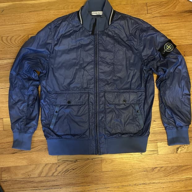 스톤아일랜드 나일론 봄버 자켓 네이비