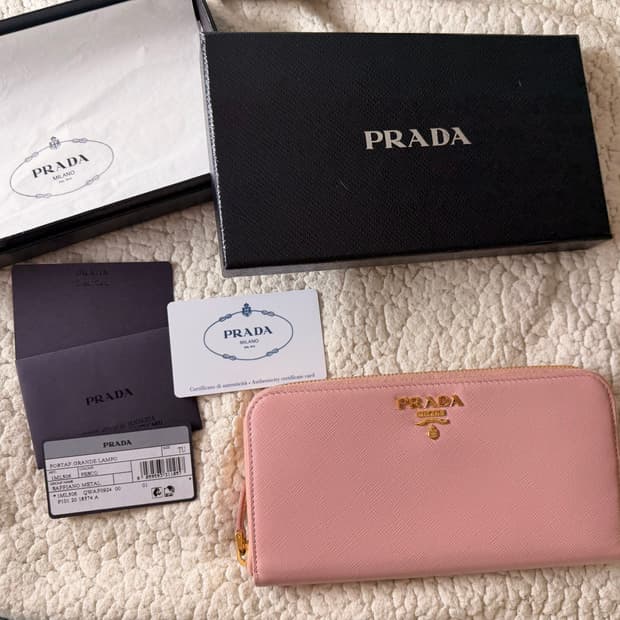 [정품] 프라다 사피아노 핑크 장지갑 