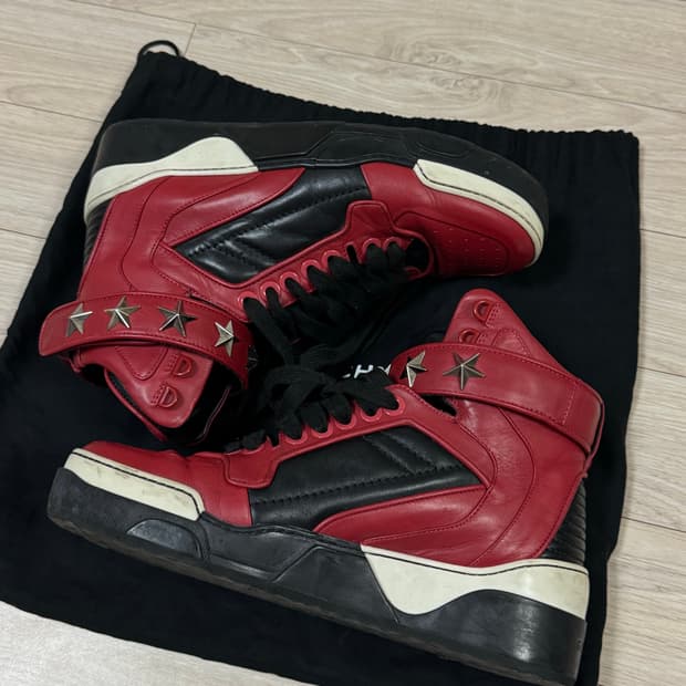 지방시 타이슨 41사이즈