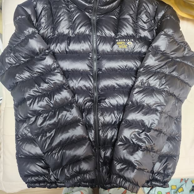 마운틴하드웨어 경량패딩 105-110 상태좋아요