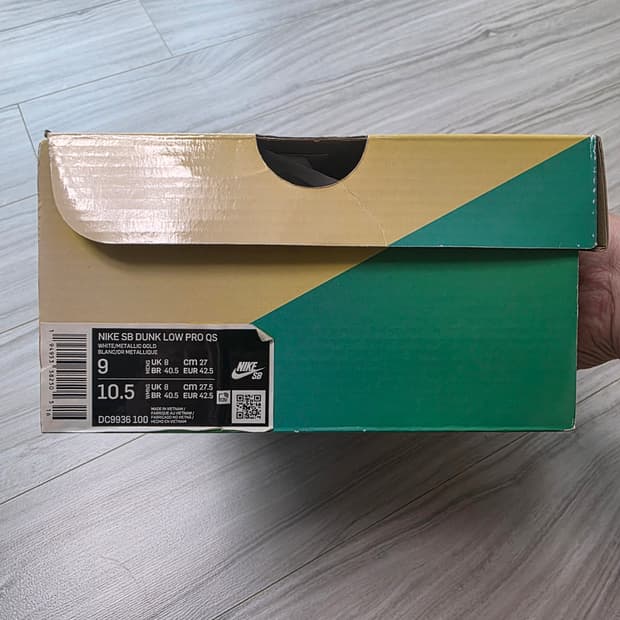 [270] 나이키 x 션 클리버 sb 덩크로우 홀리데이 스페셜