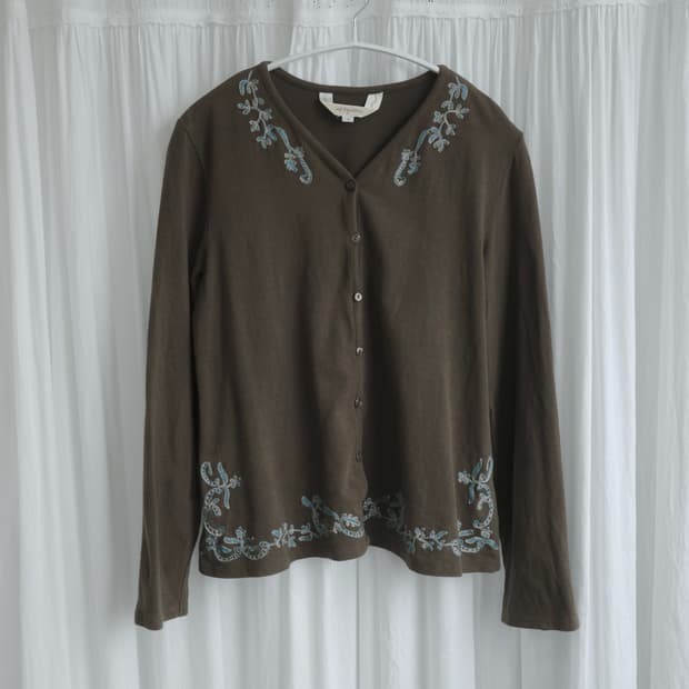 Oriental brown cardigan