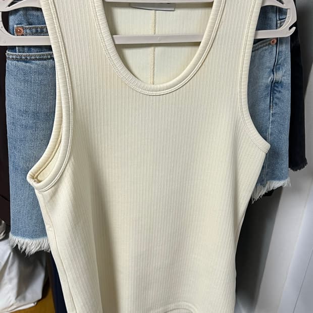 렉토 24FW 자카드 탱크탑 슬리브리스 나시 크림 (S)