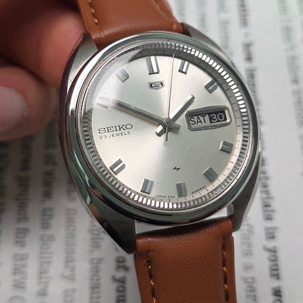 빈티지 세이코 순정 실버판 이너베젤 데이데이트 5126 오토매틱 