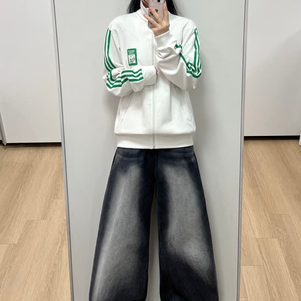 아디다스 스탠스미스 슈프림 흰초 화이트 트랙탑 져지