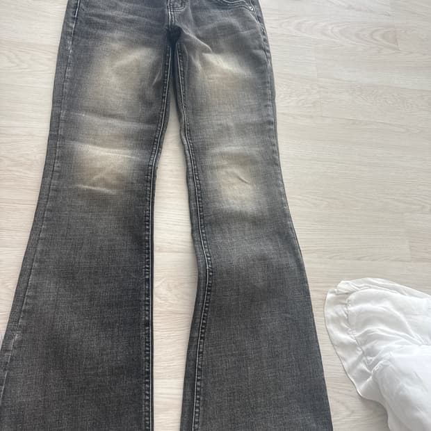 보헤미안서울 부츠컷 그레이