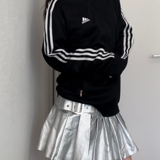 silver short pleats wrap skirt