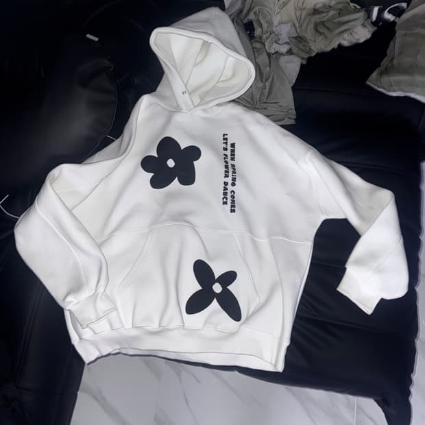 WHEN SPRING COMES LET’S FLOWER DANCE