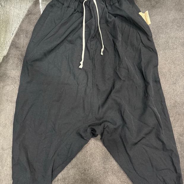 꼼데가르송 블랙 배기팬츠