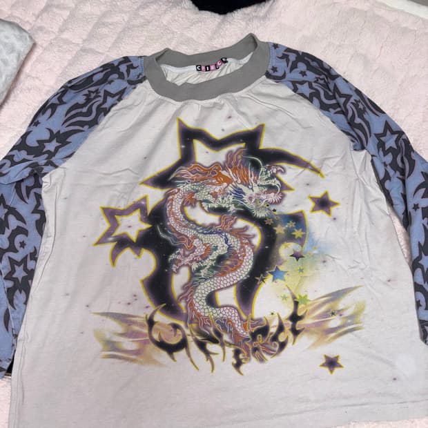 씨피어스 롱슬리브 긴팔 티셔츠