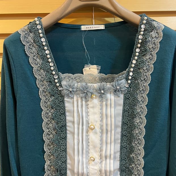 엑시즈팜 AXES femme 여성 그린 진주버튼블라우스