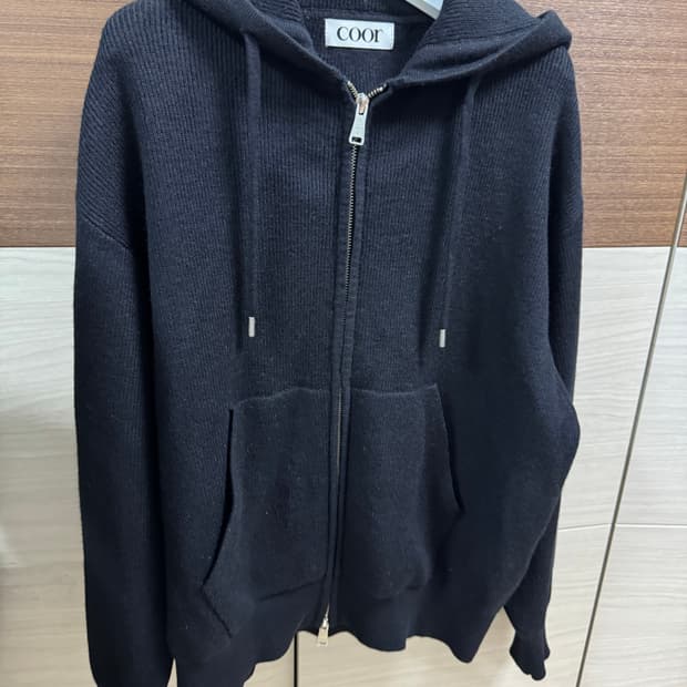 쿠어 에센셜 니트 후드 집업 블랙 M