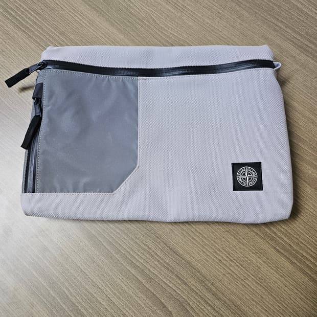 스톤아일랜드 리플렉티브 클러치