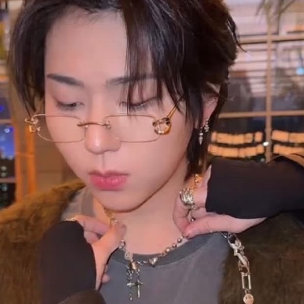 뮤지엄바이비컨 72 무테 안경