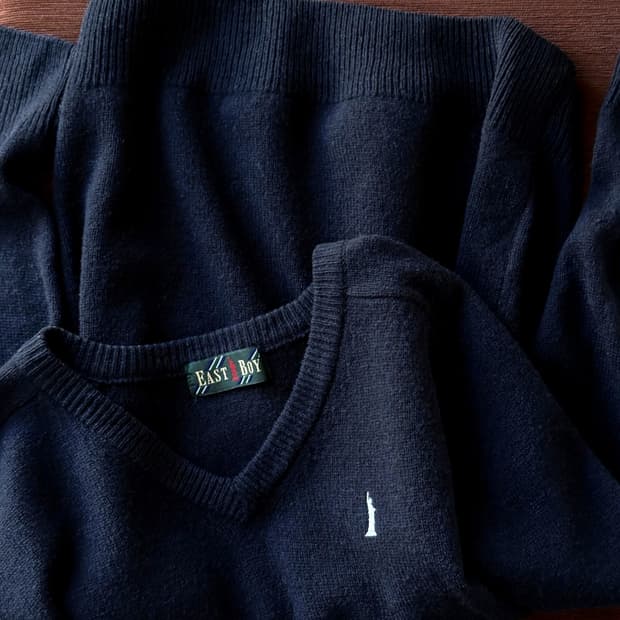 Wool v-neck design stitch knit P/O