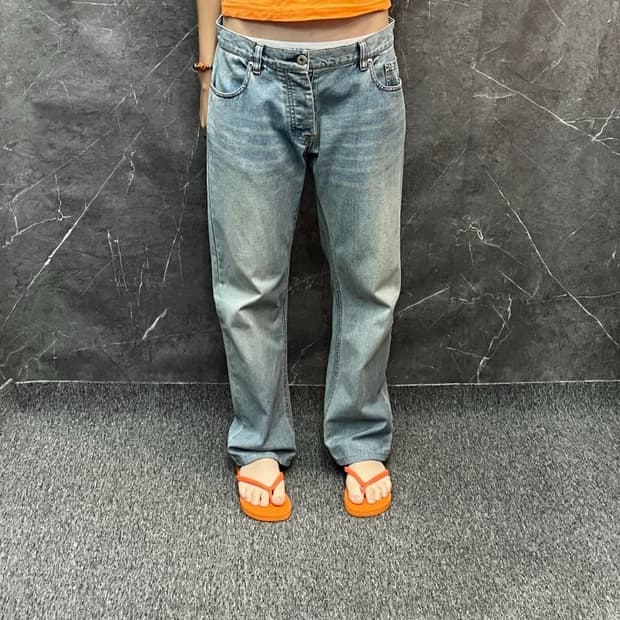 버버리 블랙라벨 데님팬츠 s438