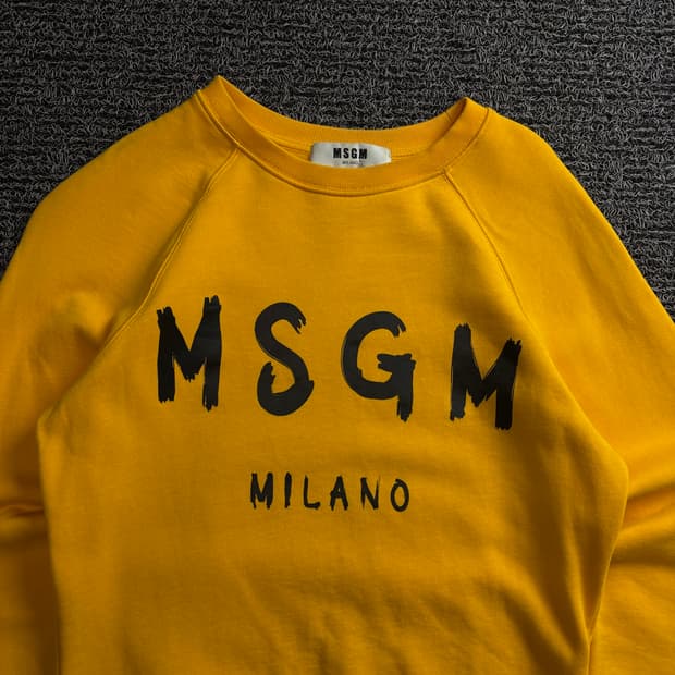 MSGM 밀라노 센터빅로고 크루넥 맨투맨 4853
