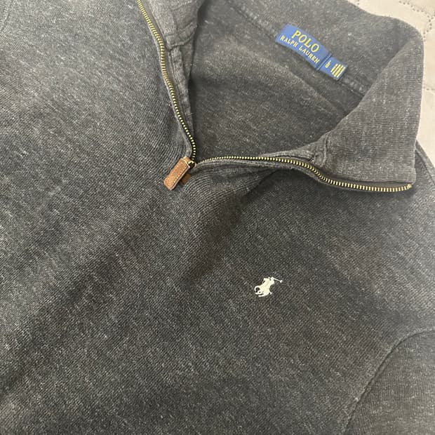 폴로 차컬 반집업