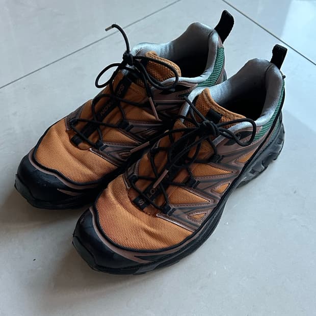 살로몬 XT-6 익스팬스 75주년 골든 오크 아콘