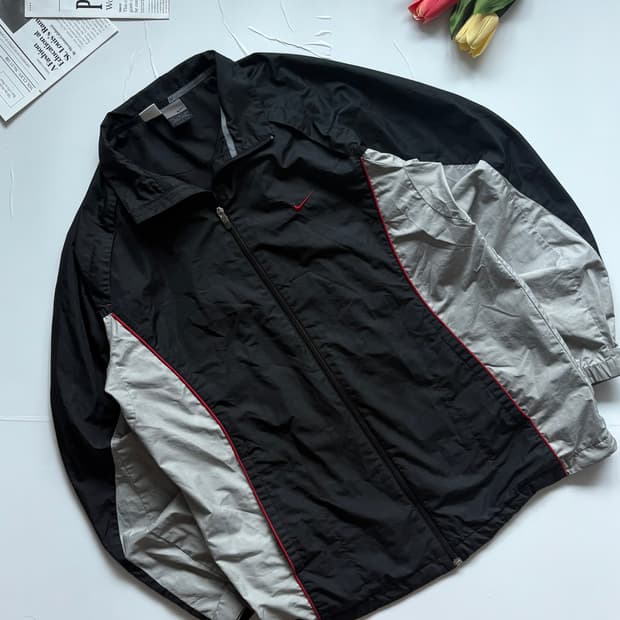 Nike 나이키 올드스쿨 스우시 바람막이