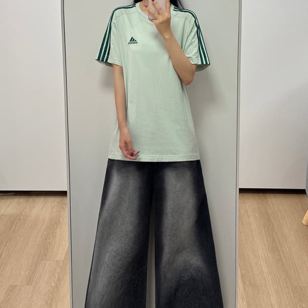 아디다스 딥그린 삼선 반팔 티셔츠