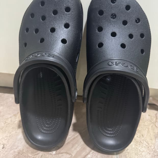 크록스 클래식 클로그 블랙